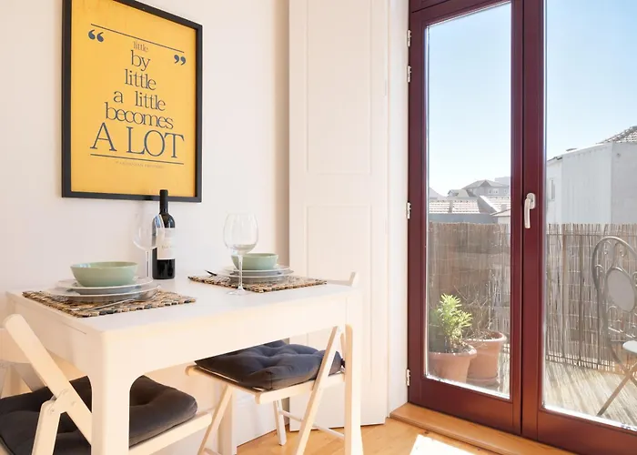 Appartement *lighty Santa Catarina Studio* Balcony/dishwasher