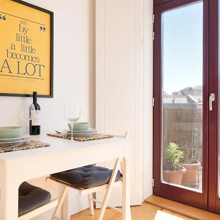 Appartement *lighty Santa Catarina Studio* Balcony/dishwasher