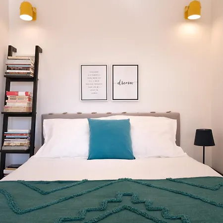 아파트 ! Lighty Santa Catarina ! Balcony & Dishwasher! 포르투